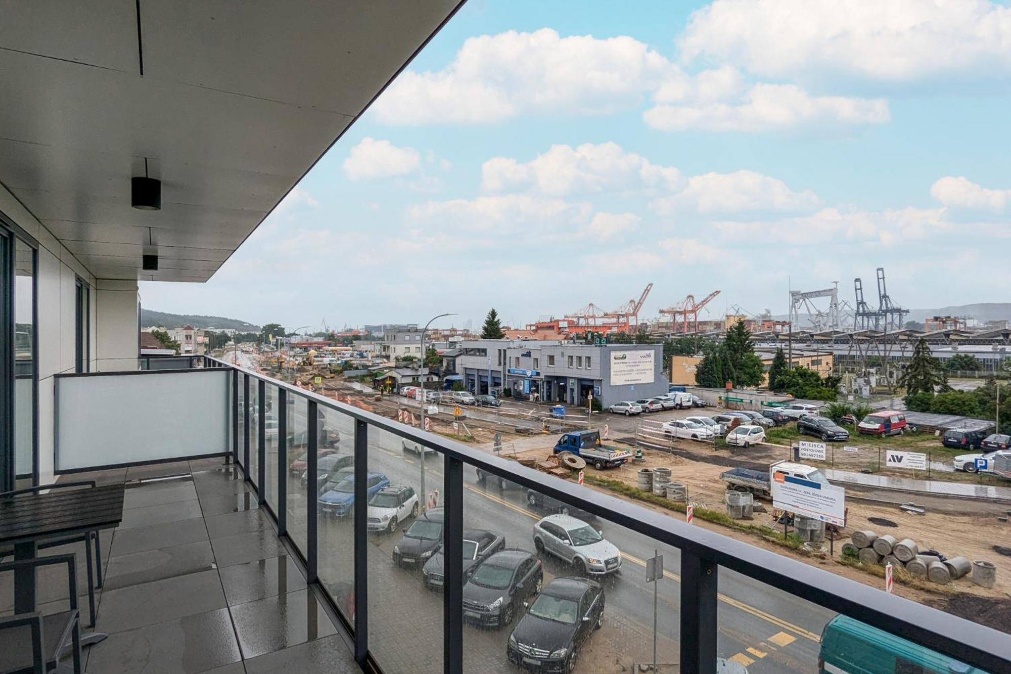 Apartport Wyjatkowe Apartamenty Z Widokiem Na Port W Gdyni By Noclegi Renters Gdynia Exterior foto